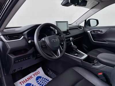 2022 Toyota RAV4, $33191. Photo 9