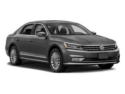 2017 Volkswagen Passat, $9246. Photo 6
