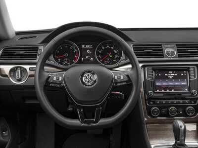 2017 Volkswagen Passat, $9246. Photo 7