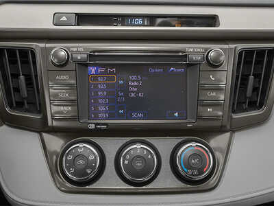 2013 Toyota RAV4, $12977. Photo 9