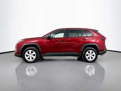 2024 Toyota RAV4, $28977. Photo 4