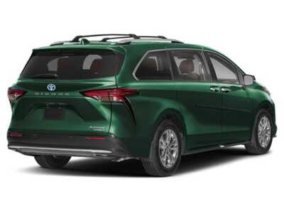 2026 Toyota Sienna, $62689. Photo 2