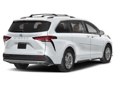 2026 Toyota Sienna, $60860. Photo 5