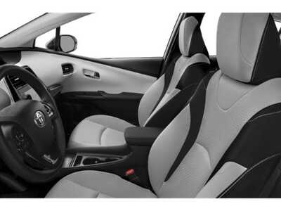 2019 Toyota Prius, $21477. Photo 9