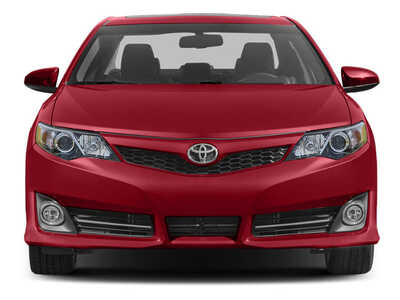 2013 Toyota Camry, $10977. Photo 4