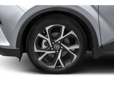 2018 Toyota C-HR, $14977. Photo 10