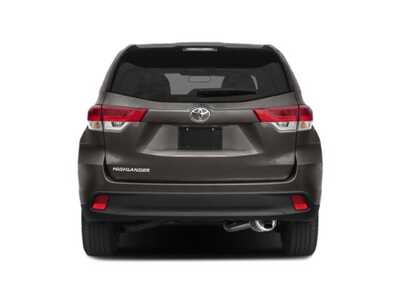 2019 Toyota Highlander, $21977. Photo 5
