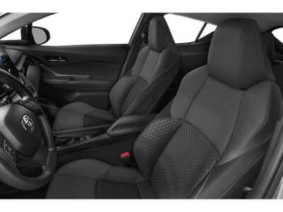 2020 Toyota C-HR, $17977. Photo 9