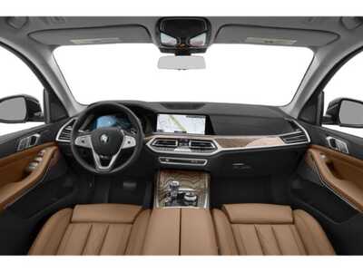 2021 BMW X7, $35960. Photo 11