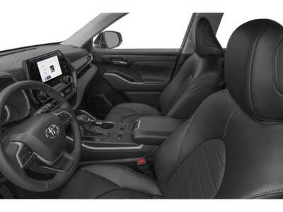 2023 Toyota Highlander, $32977. Photo 8