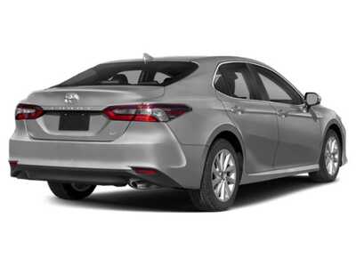 2022 Toyota Camry, $24977. Photo 2