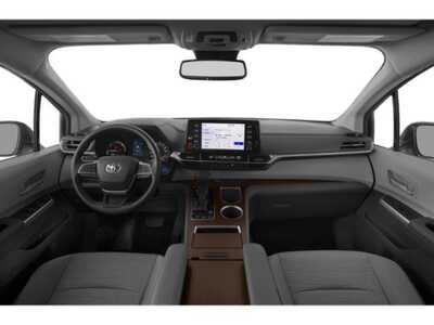 2021 Toyota Sienna, $34977. Photo 8