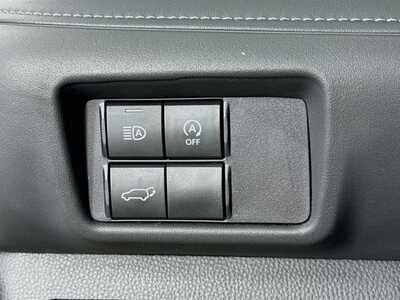 2025 Toyota Highlander, $46196. Photo 10