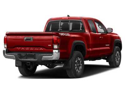 2018 Toyota Tacoma, $25477. Photo 2
