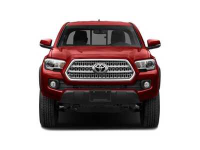 2018 Toyota Tacoma, $25477. Photo 4