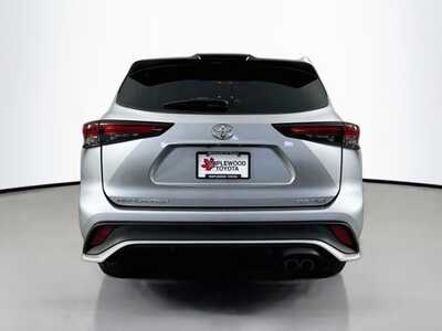 2025 Toyota Highlander, $46809. Photo 6