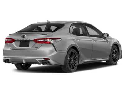 2022 Toyota Camry, $29406. Photo 2