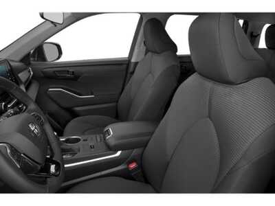 2021 Toyota Highlander, $38977. Photo 9