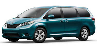 2012 Toyota Sienna, $12936. Photo 1