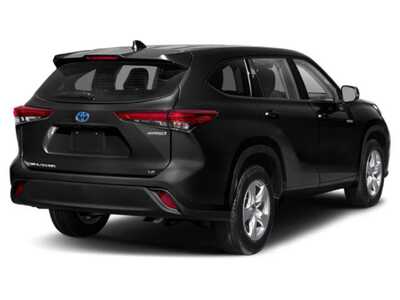 2022 Toyota Highlander, $39685. Photo 2