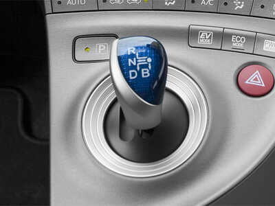 2012 Toyota Prius, $10977. Photo 10