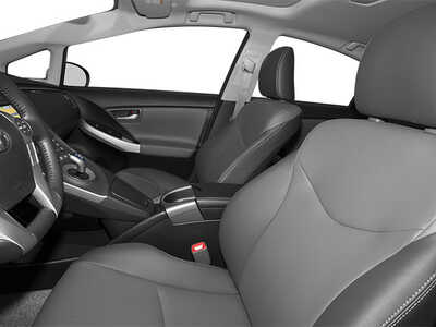 2012 Toyota Prius, $10977. Photo 8