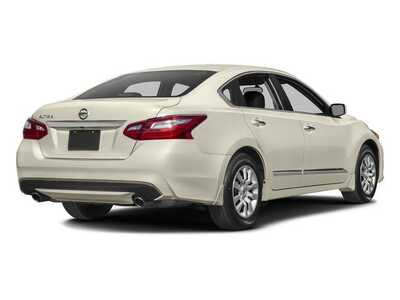 2016 Nissan Altima, $0. Photo 5