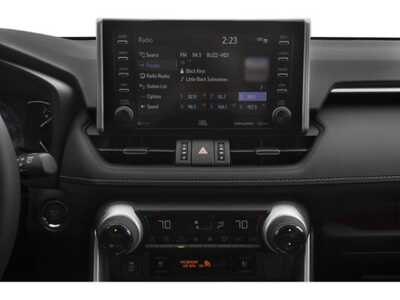 2021 Toyota RAV4, $33868. Photo 10
