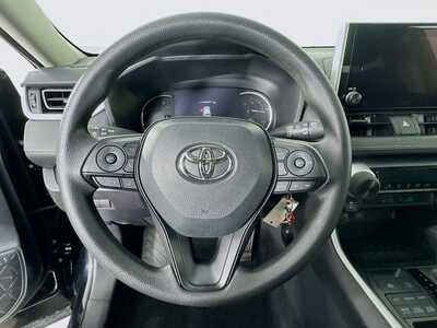 2025 Toyota RAV4, $33477. Photo 11
