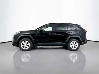2025 Toyota RAV4, $33477. Photo 4