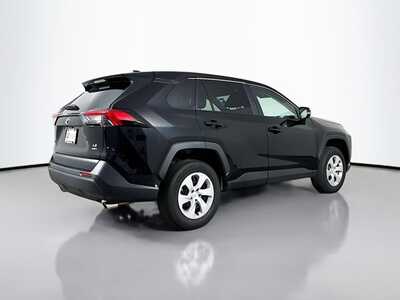 2025 Toyota RAV4, $33477. Photo 7