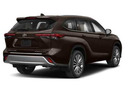 2020 Toyota Highlander, $31784. Photo 2