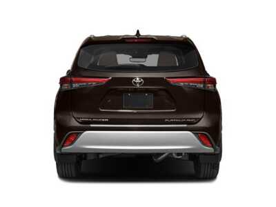 2020 Toyota Highlander, $31784. Photo 5