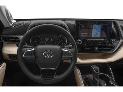 2020 Toyota Highlander, $31784. Photo 7