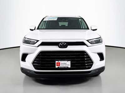 2024 Toyota Grand Highlander, $45493. Photo 2