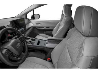2026 Toyota Sienna, $0. Photo 8