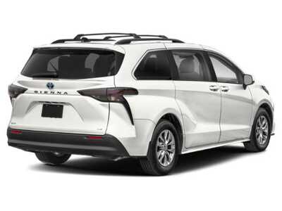 2026 Toyota Sienna, $43904. Photo 2