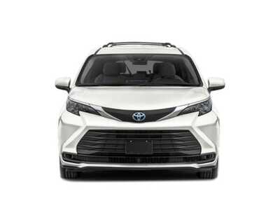 2026 Toyota Sienna, $43904. Photo 4