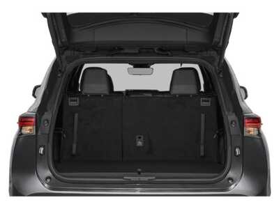 2025 Toyota Highlander, $46477. Photo 10