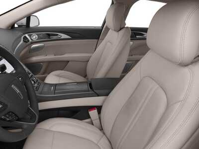 2017 Lincoln MKZ, $19977. Photo 9