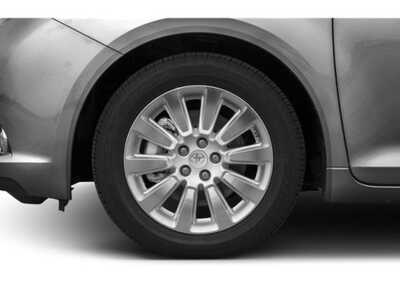 2015 Toyota Sienna, $16477. Photo 11