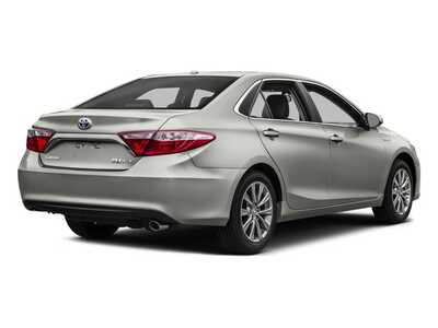 2016 Toyota Camry, $14977. Photo 2