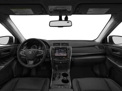 2016 Toyota Camry, $14977. Photo 7