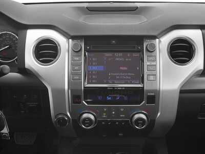 2017 Toyota Tundra Crew Cab, $23977. Photo 10