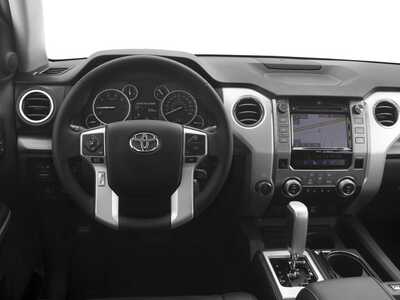 2017 Toyota Tundra Crew Cab, $23977. Photo 7
