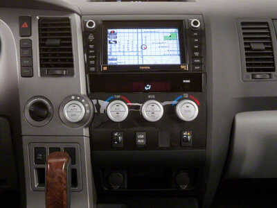 2010 Toyota Tundra Crew Cab, $10985. Photo 11