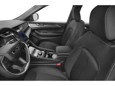 2025 Jeep Grand Cherokee, $34977. Photo 11
