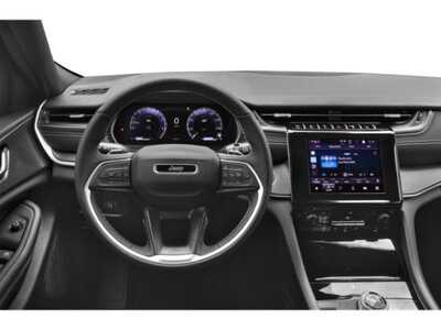 2025 Jeep Grand Cherokee, $34977. Photo 9