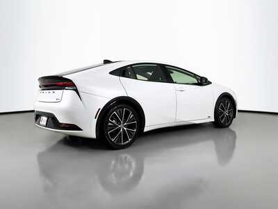 2025 Toyota Prius, $33977. Photo 7