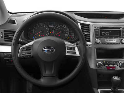 2014 Subaru Outback, $6686. Photo 9